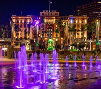 Horton Plaza – Walker Macy 10/27/2017 — San Diego, CA, USA
Horton Plaza transformed a vacant commercial site into a vibrant new civic heart for downtown San Diego. Designed to relate to regional sensitivity the urban plaza is programmed to host more than 200 public events per year. This iconic, contemporary plaza will be the hub of the city’s social life and will be a major draw for both residents and visitors. The plaza opened May 4, 2016.
Photograph by Stuart Isett. ©2017 Stuart Isett. All rights reserved.